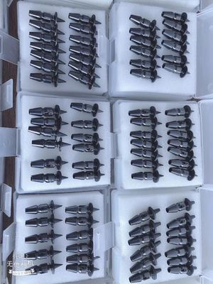 Bei der Herstellung von Geräten, die in der Verpackung enthalten sind, werden die folgenden Bedingungen erfüllt: